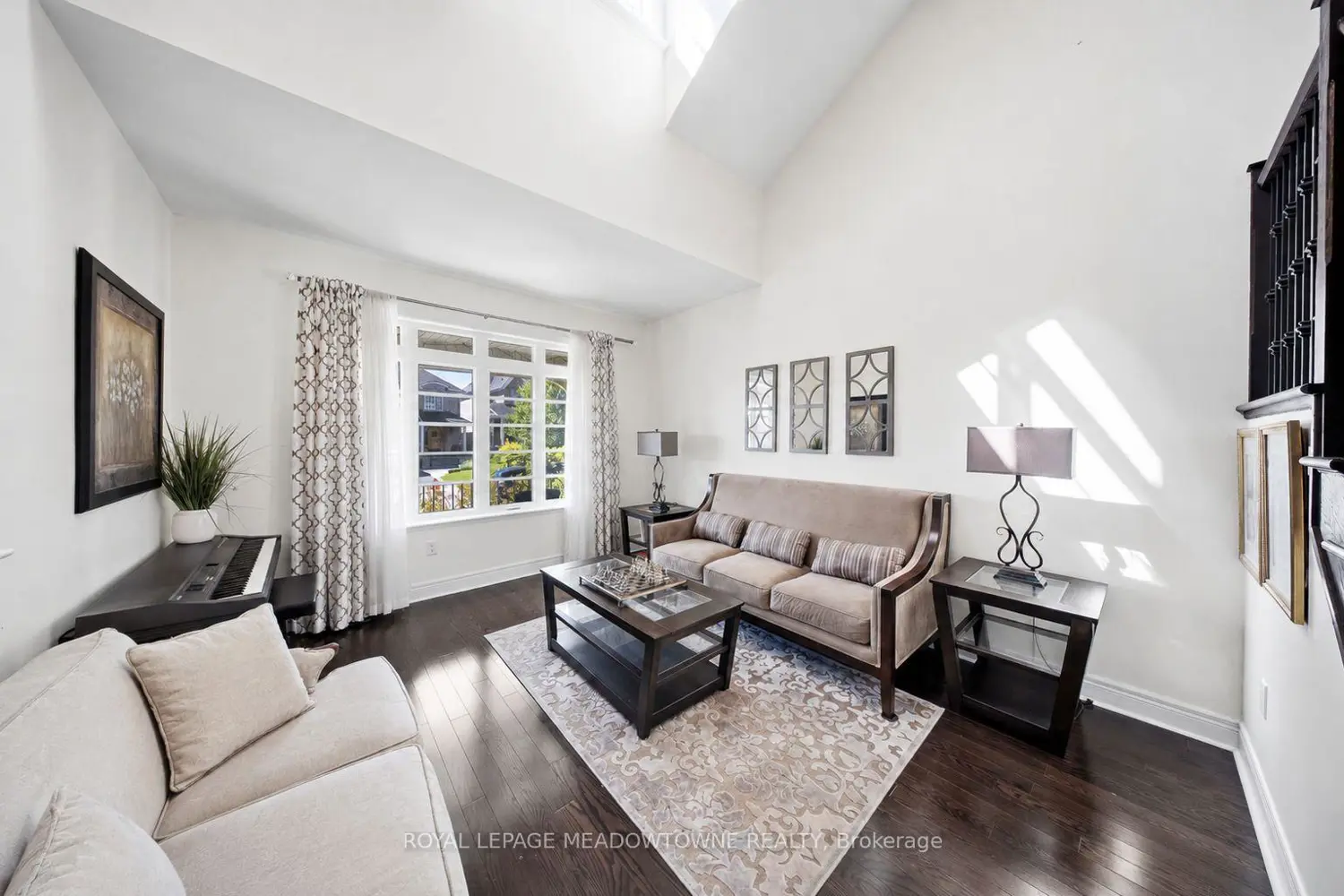 298 Eaton Street photo 2