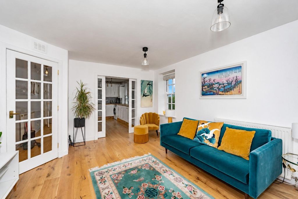 3 bed flat for salePerth Road, Dundee DD1 photo 3