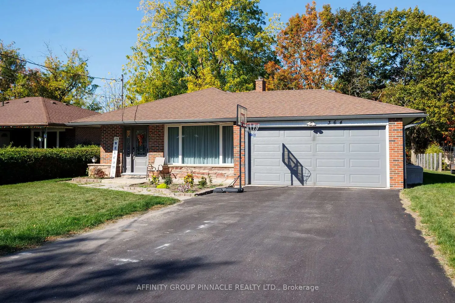 364 Riverdale Road photo 2