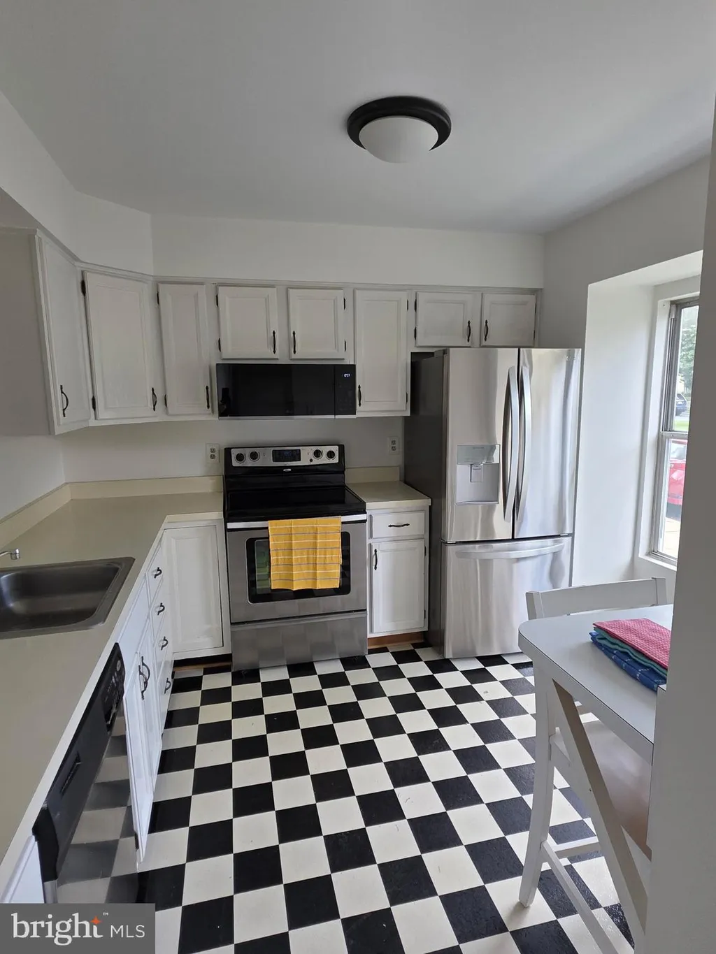 2869 Schoolhouse Circle, Silver Spring, MD 20902 photo 4