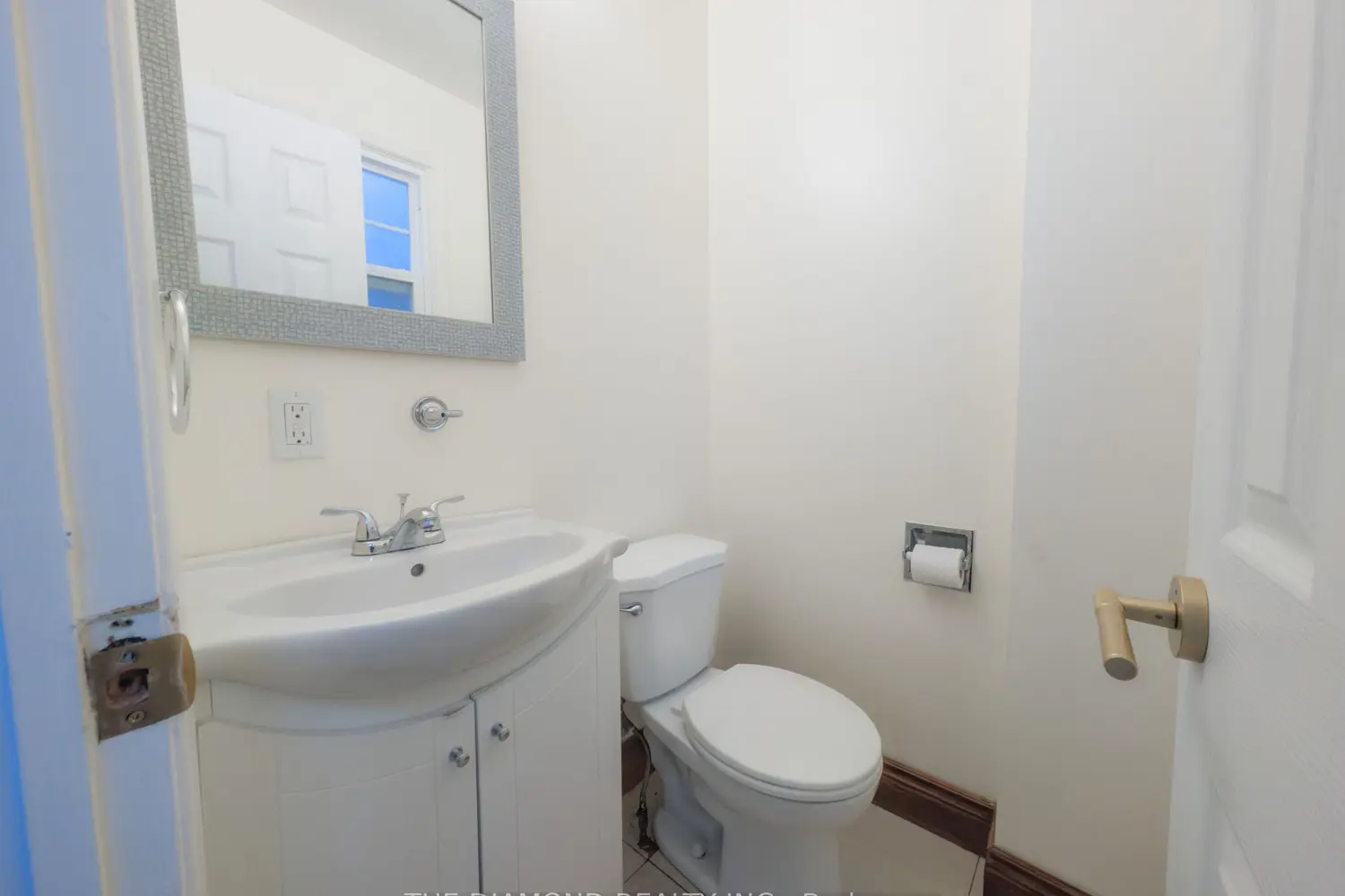 2288 The Collegeway 8 photo 5