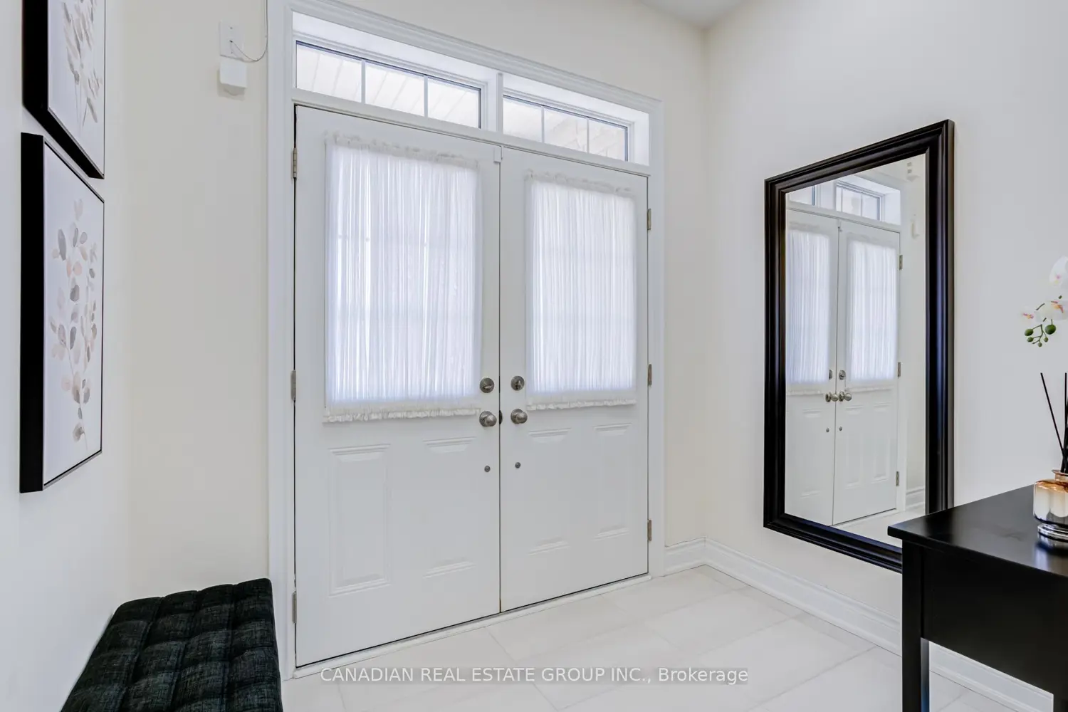 54 Ryler Way photo 3