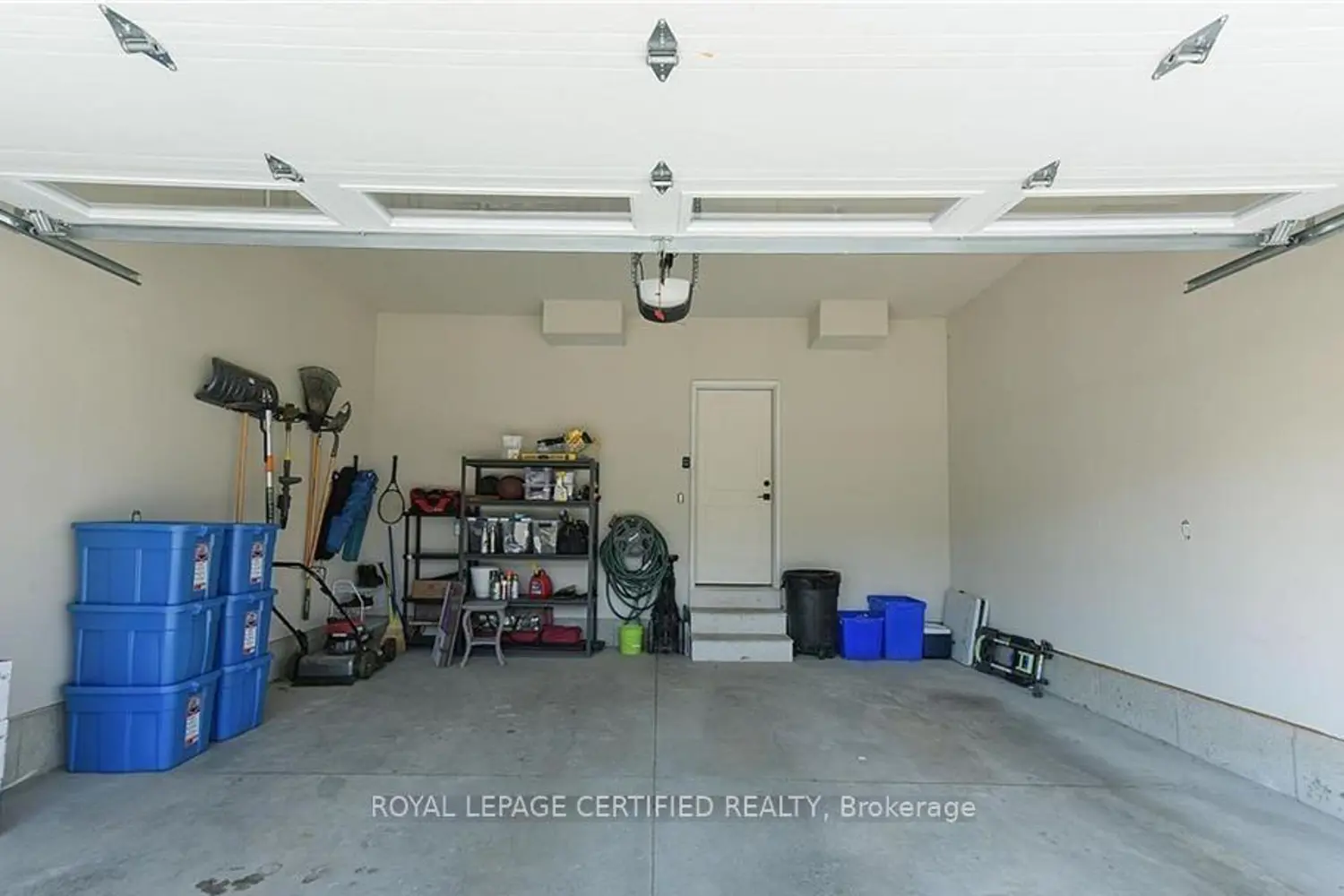 940 Reeves Avenue photo 2