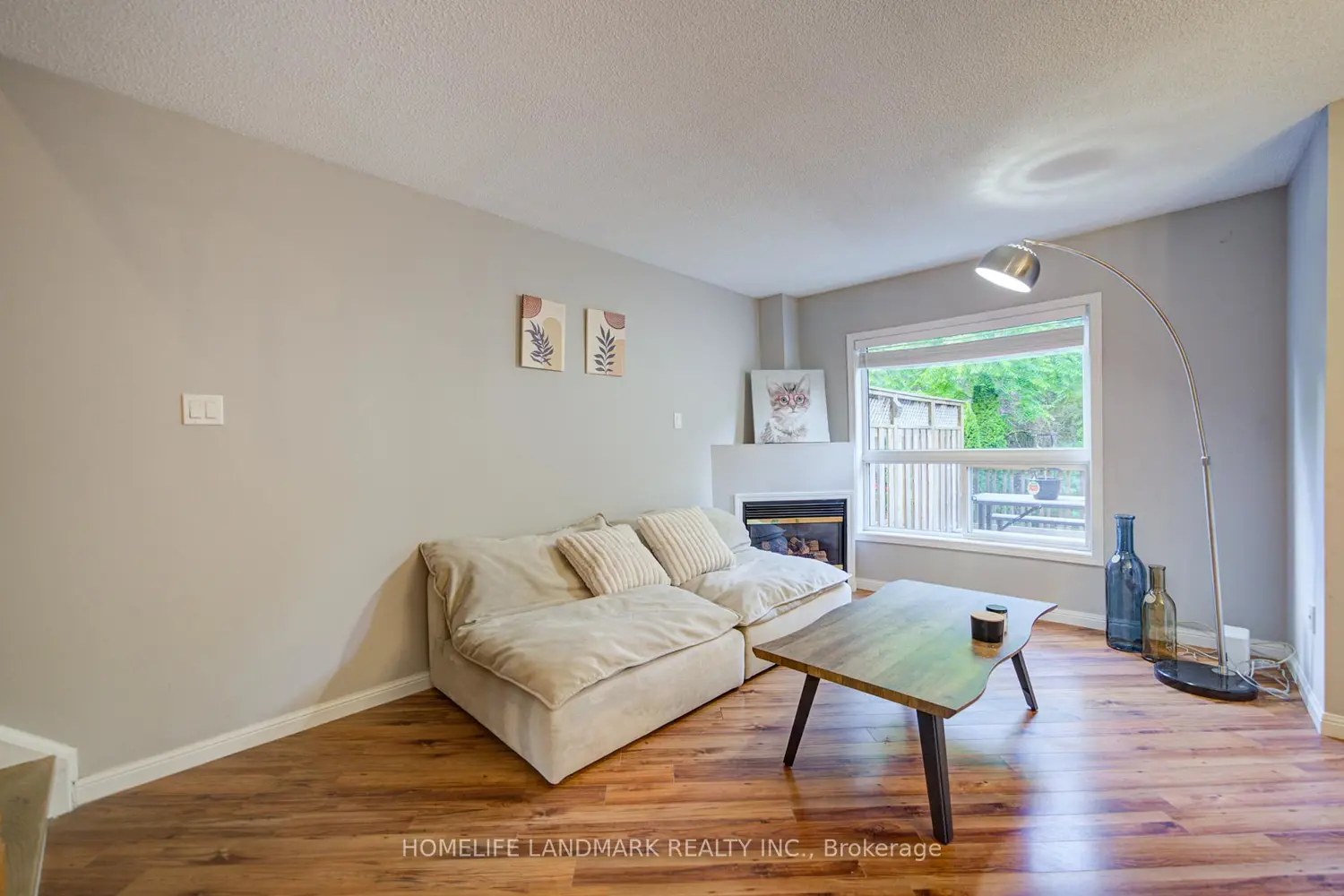 545 Bondi Avenue photo 4