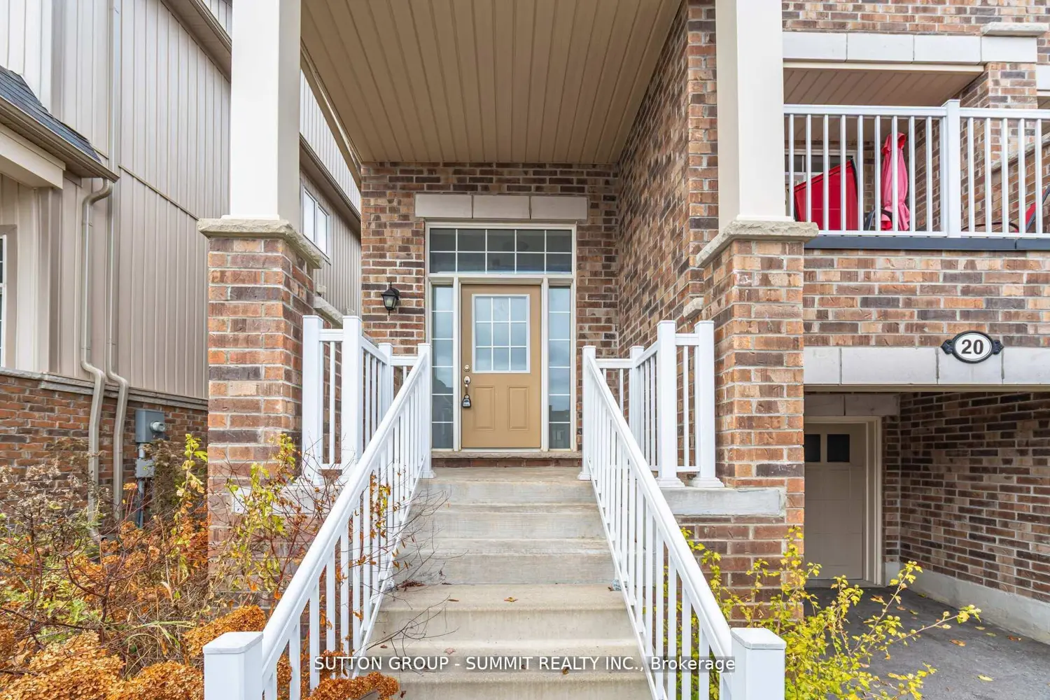 172 Parkinson Crescent 20 photo 4