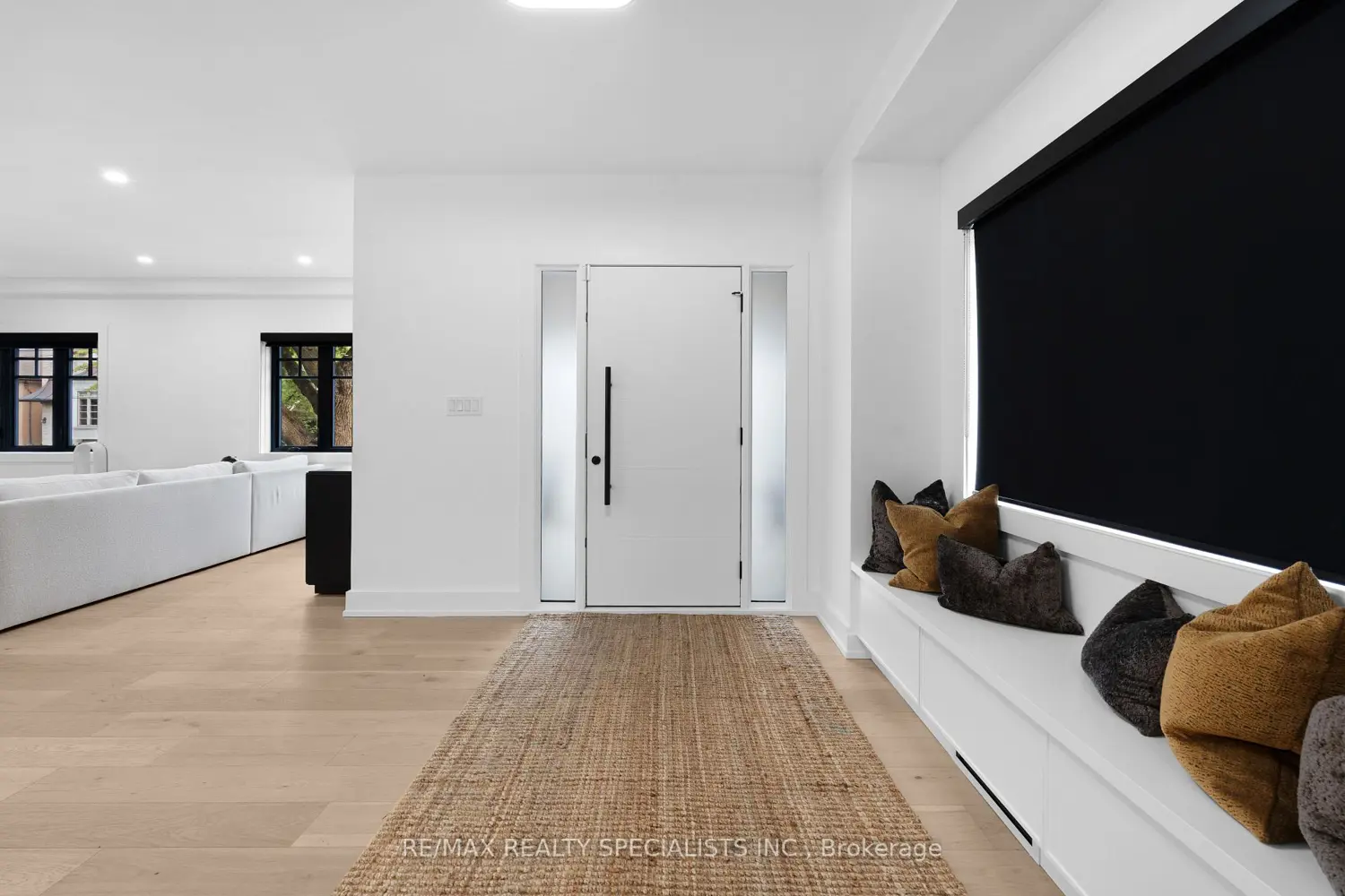 997 Mount Pleasant Road photo 2