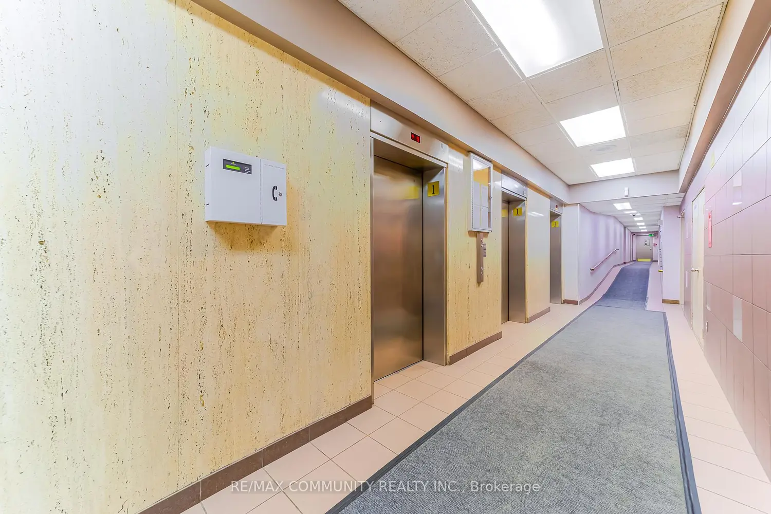 3380 Eglinton Avenue 511 photo 4