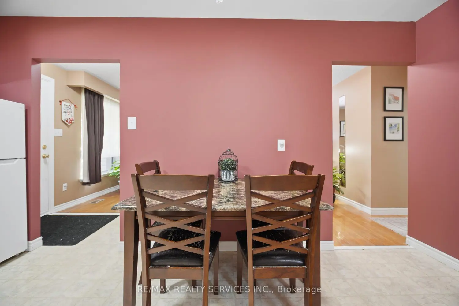 15 Ferndale Crescent photo 5