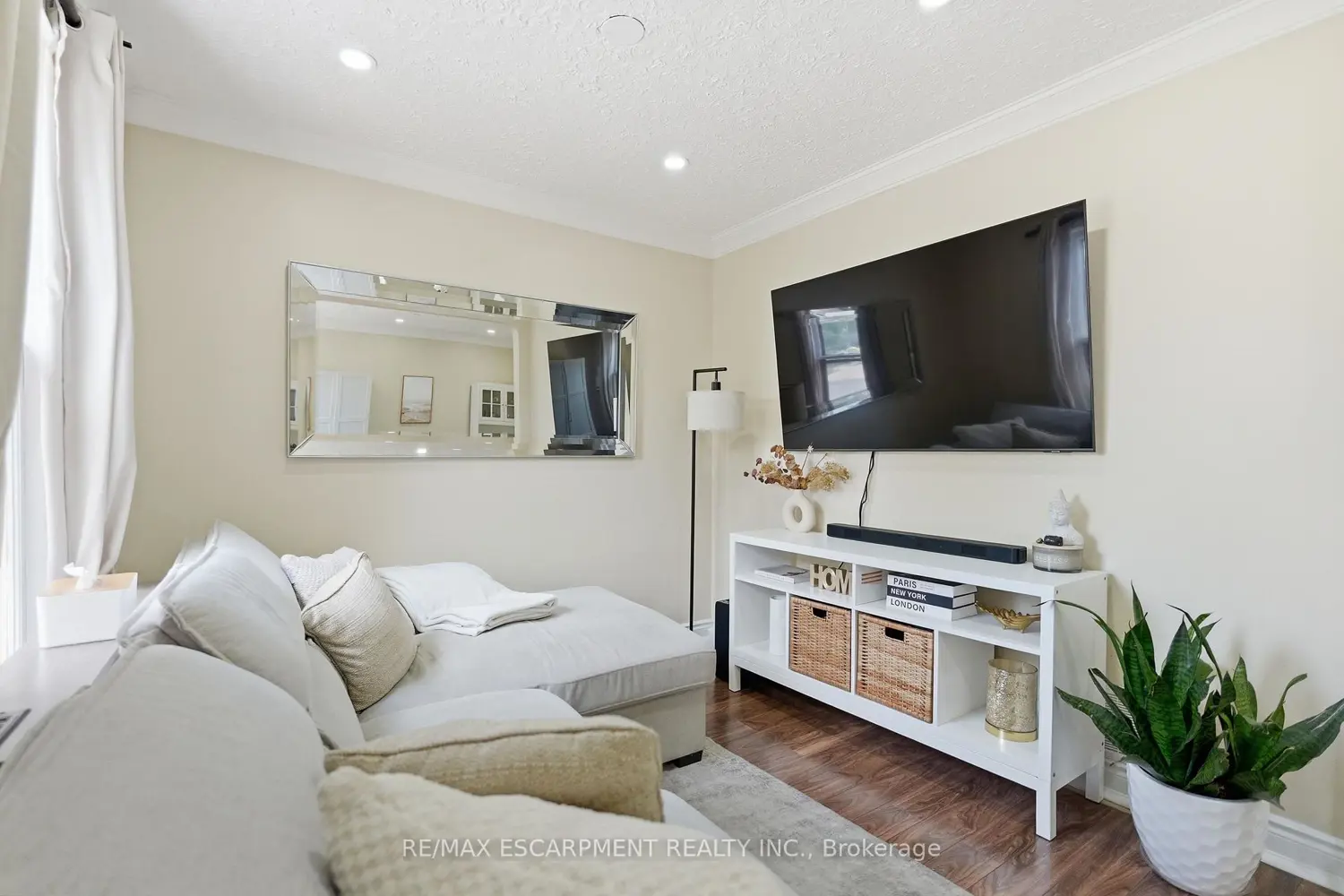 141 Mcanulty Boulevard photo 2