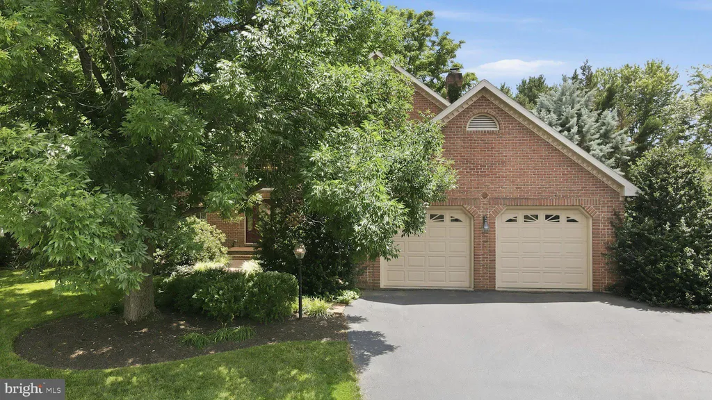 20119 Teakwood Drive, Hagerstown, MD 21742