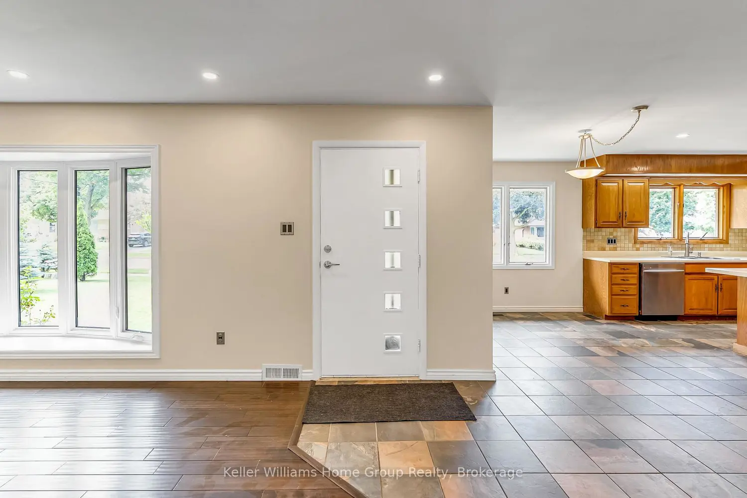 58 Reyburn Avenue photo 3