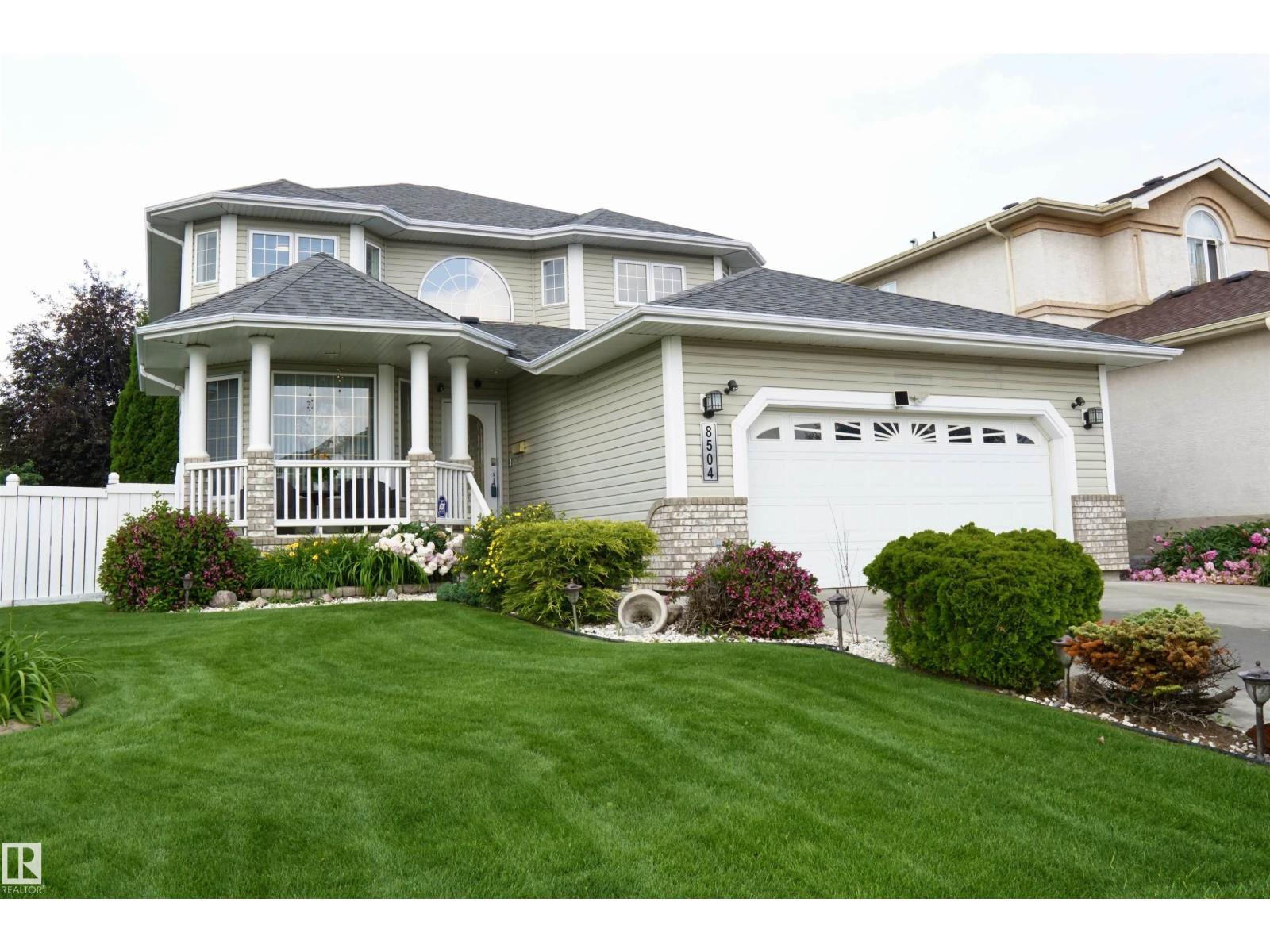 8504 160a Avenue NW, Edmonton, AB, T5Z3K2
