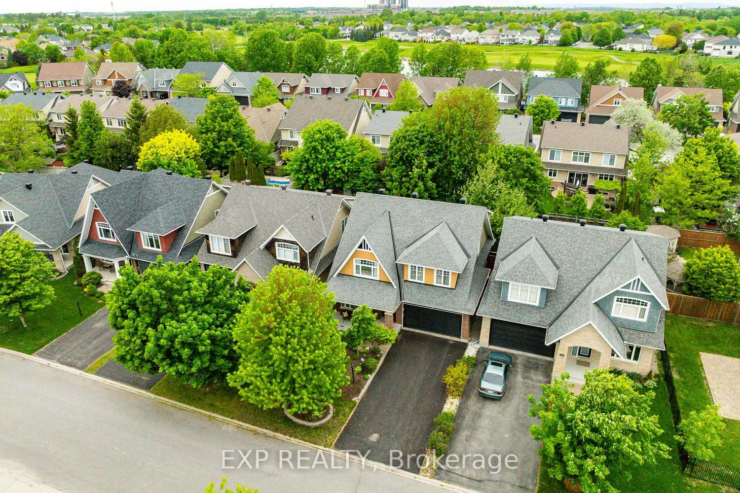 36 Oakbriar Crescent