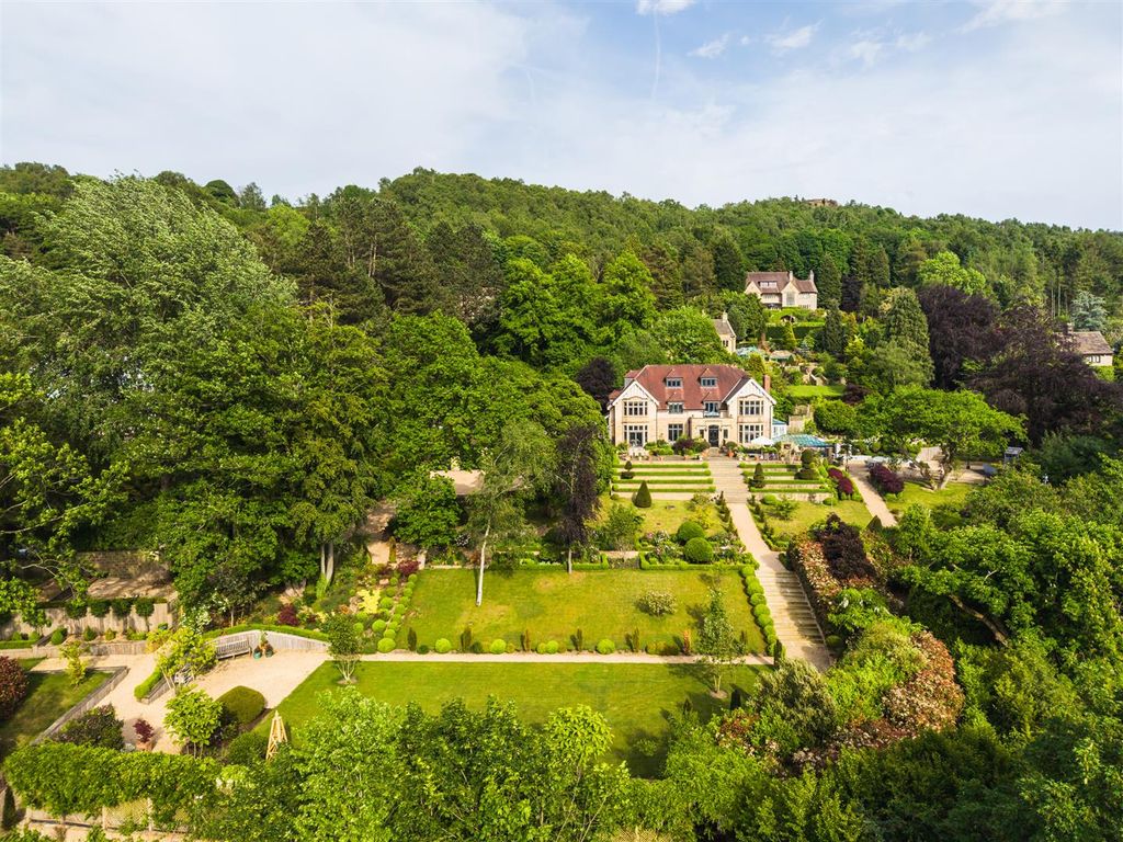 5 bed detached house for salePadley Hill, Grindleford, Hope Valley S32