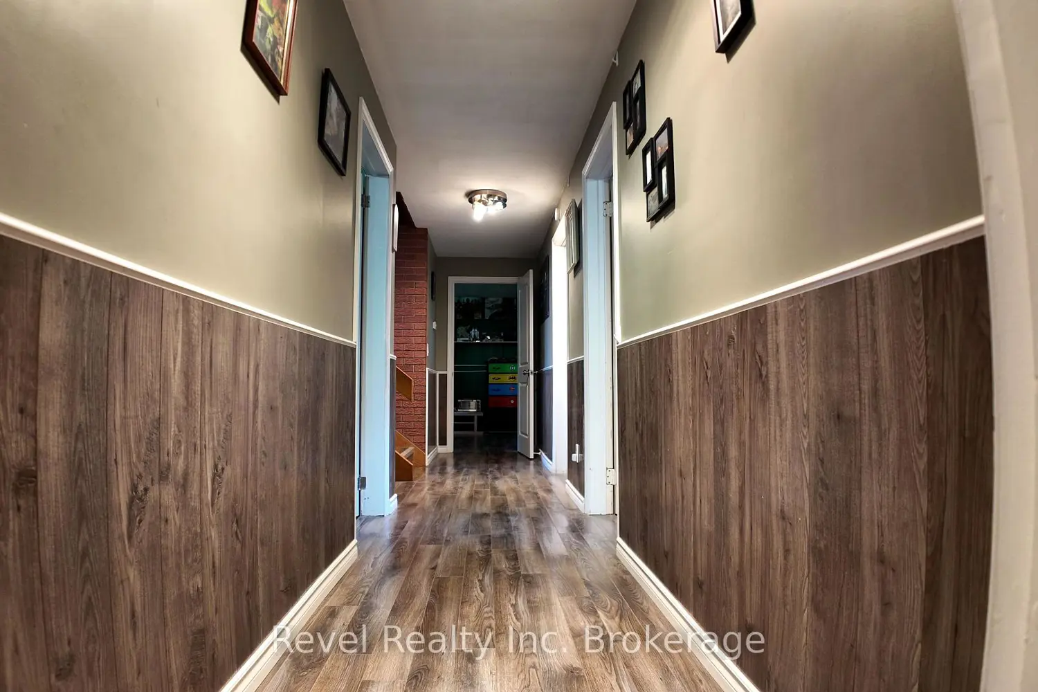210 Levesque Street photo 3