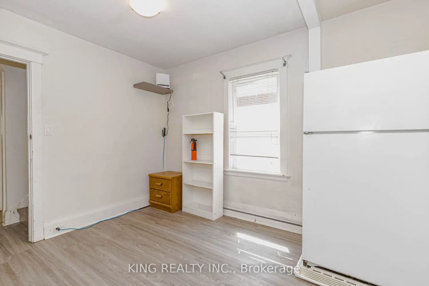 1177 King Street photo 3