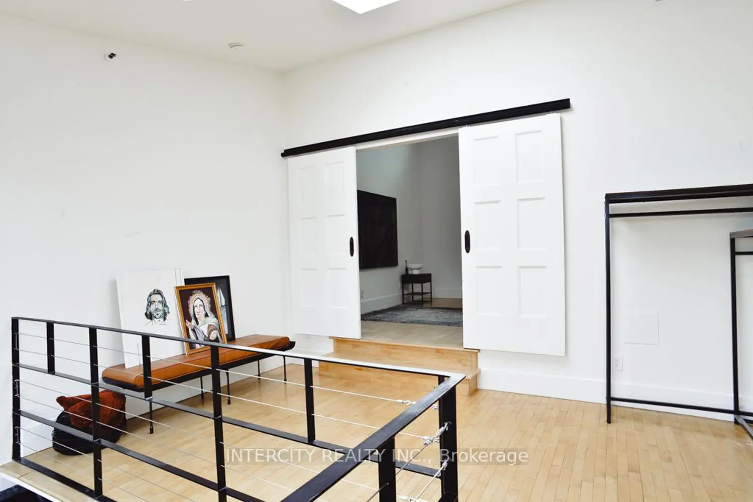 676 Richmond Street 208 photo 5