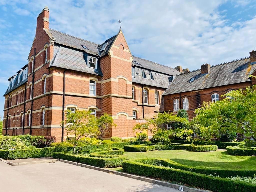 2 bed flat for saleFrome Court, Bartestree, Hereford HR1