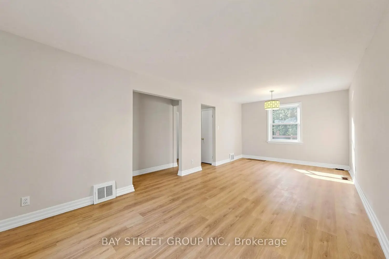 26 Innismore Crescent photo 2