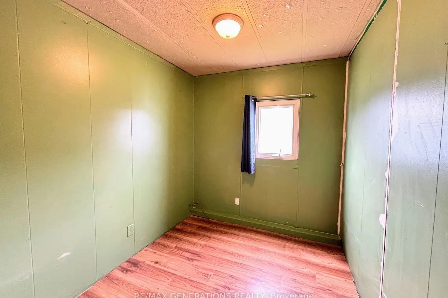 54 Jackson Crescent photo 4