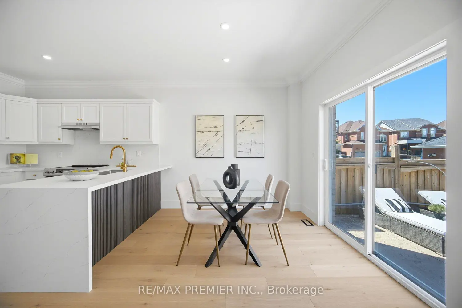 92 Headwater Road photo 5