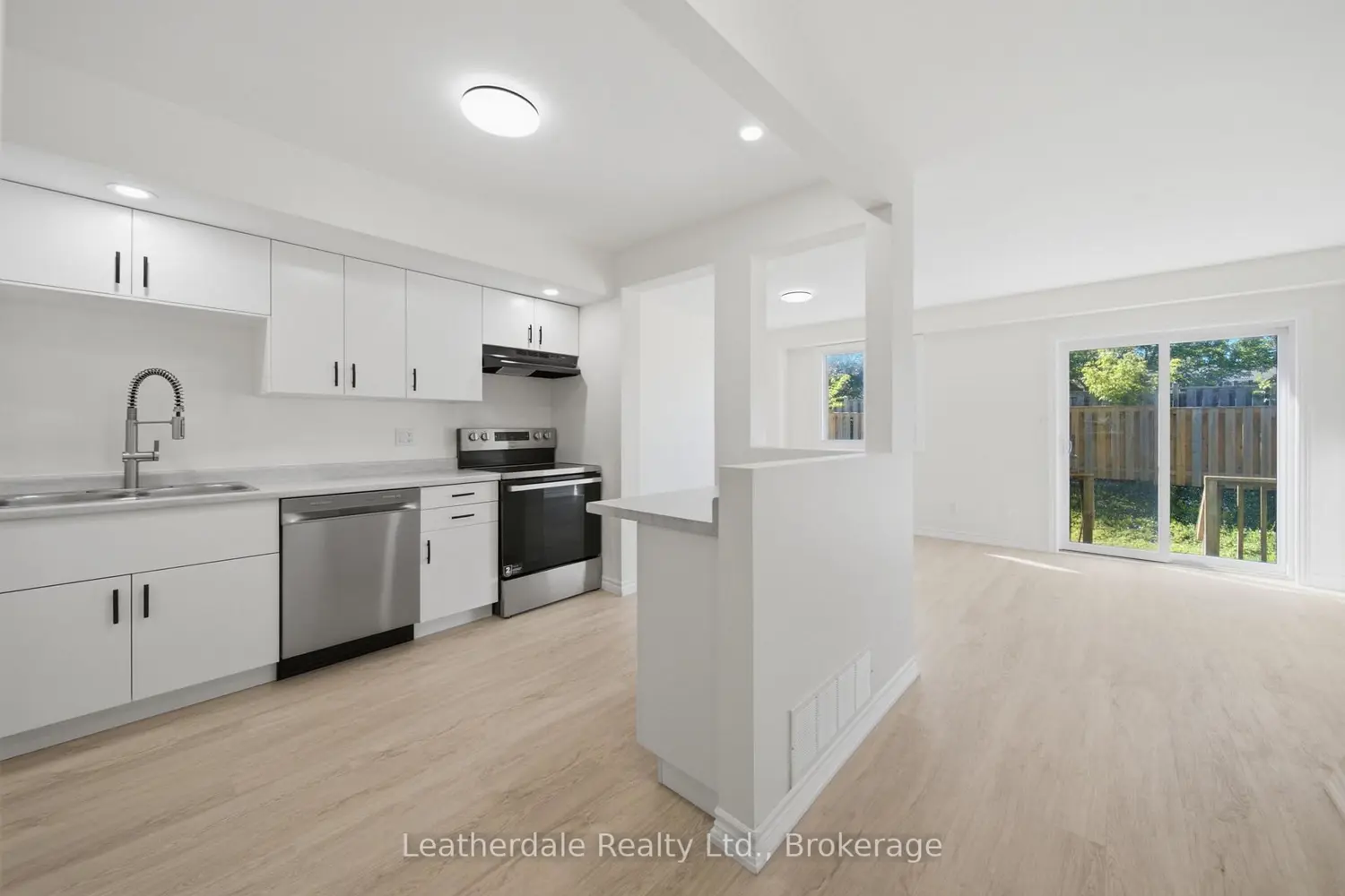325 West Street 21 photo 2