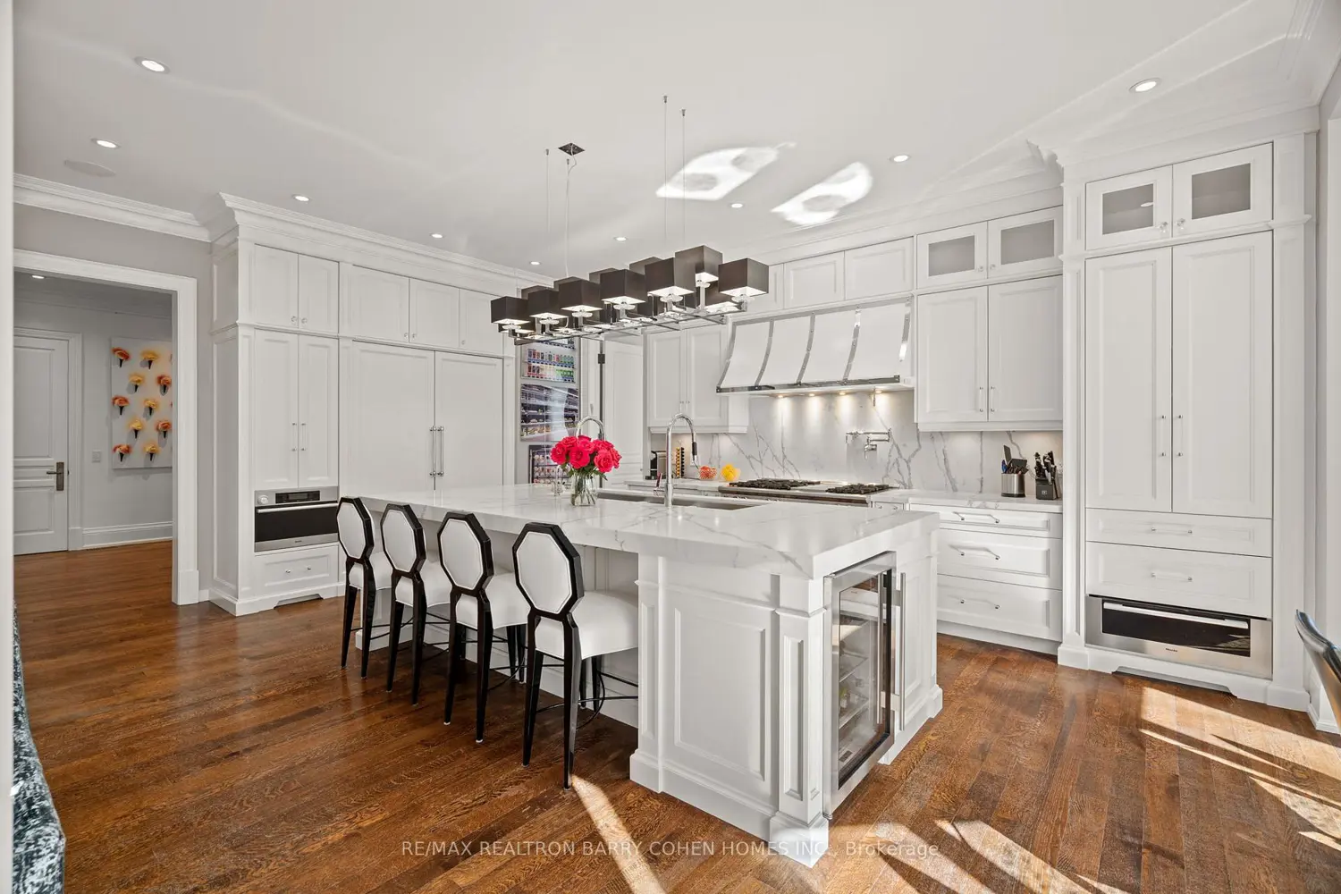 143 Highland Crescent photo 4