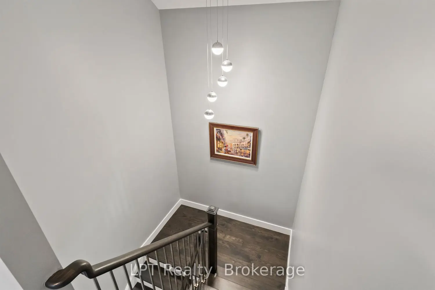 111 Bayview Avenue photo 2