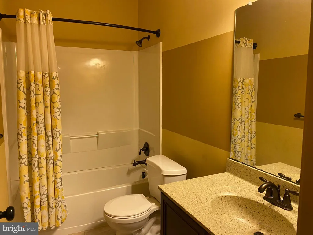 301 Wagon Wheel Lane, Hockessin, DE 19707
