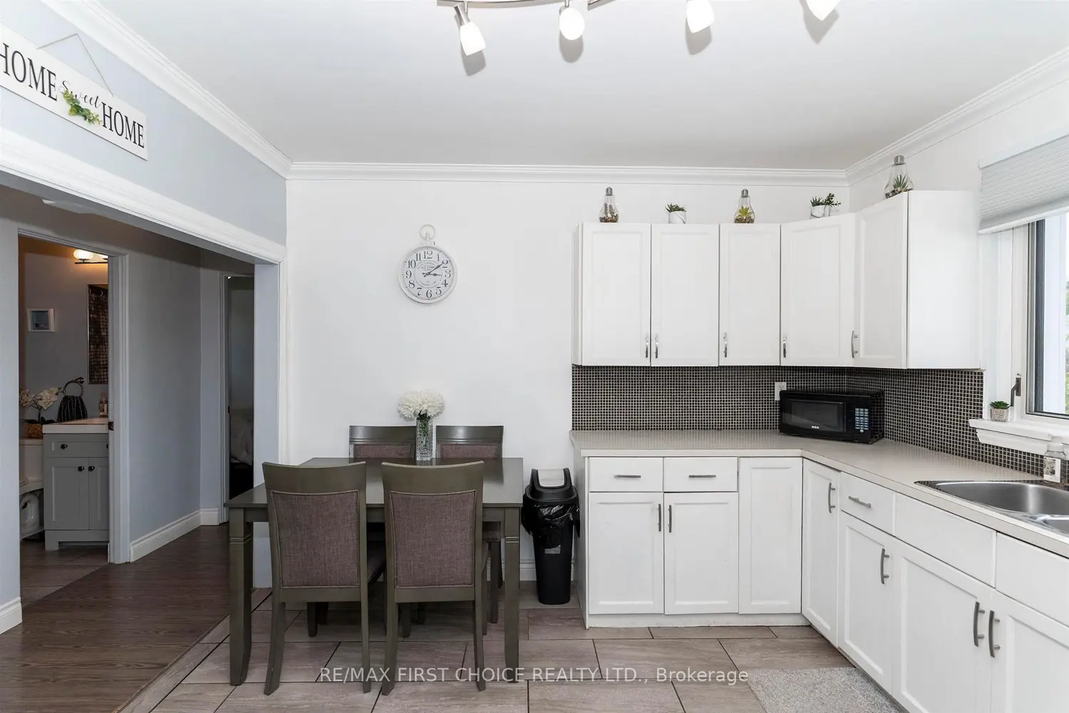 2645 Isabella Street photo 5