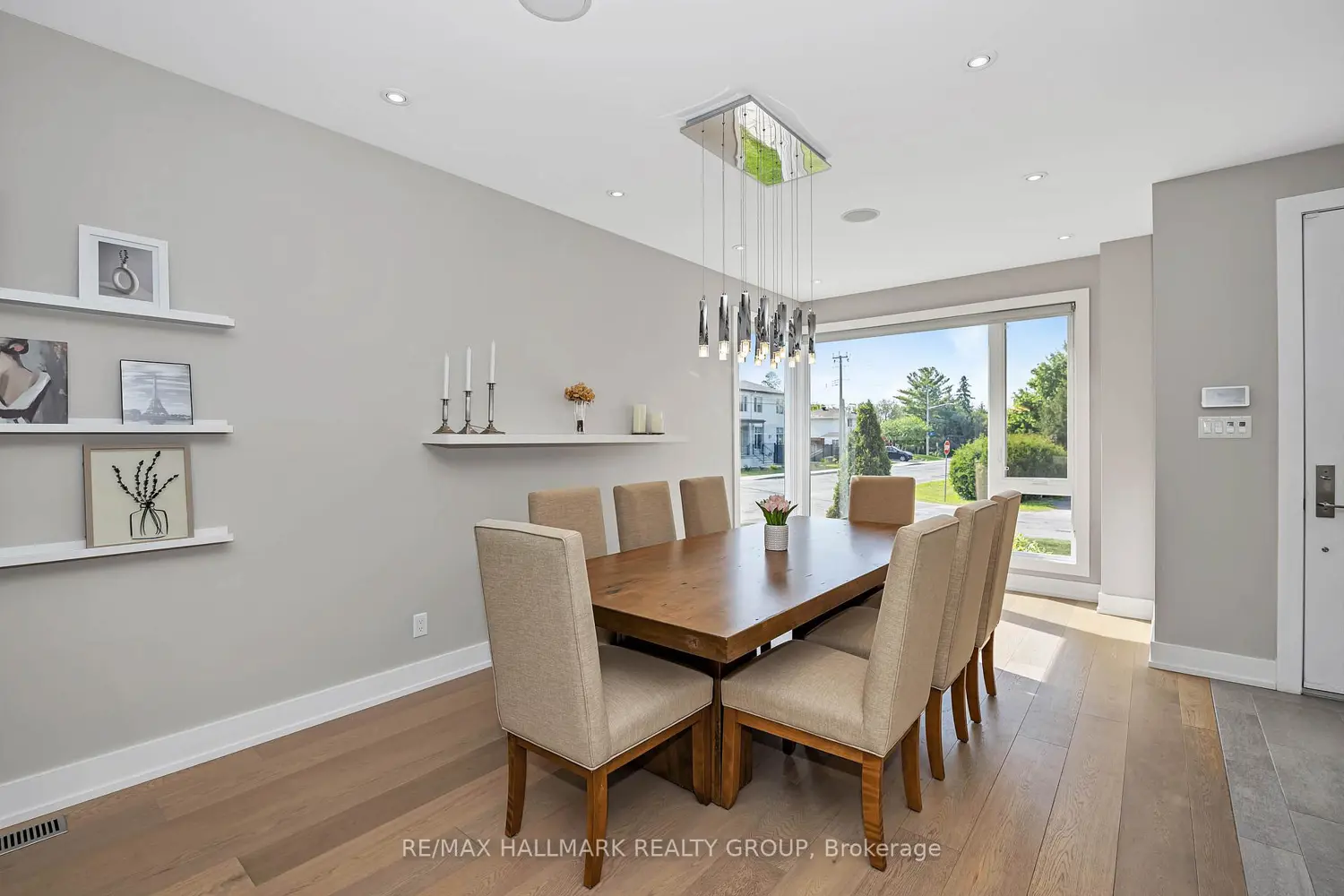 88 Withrow Avenue photo 3