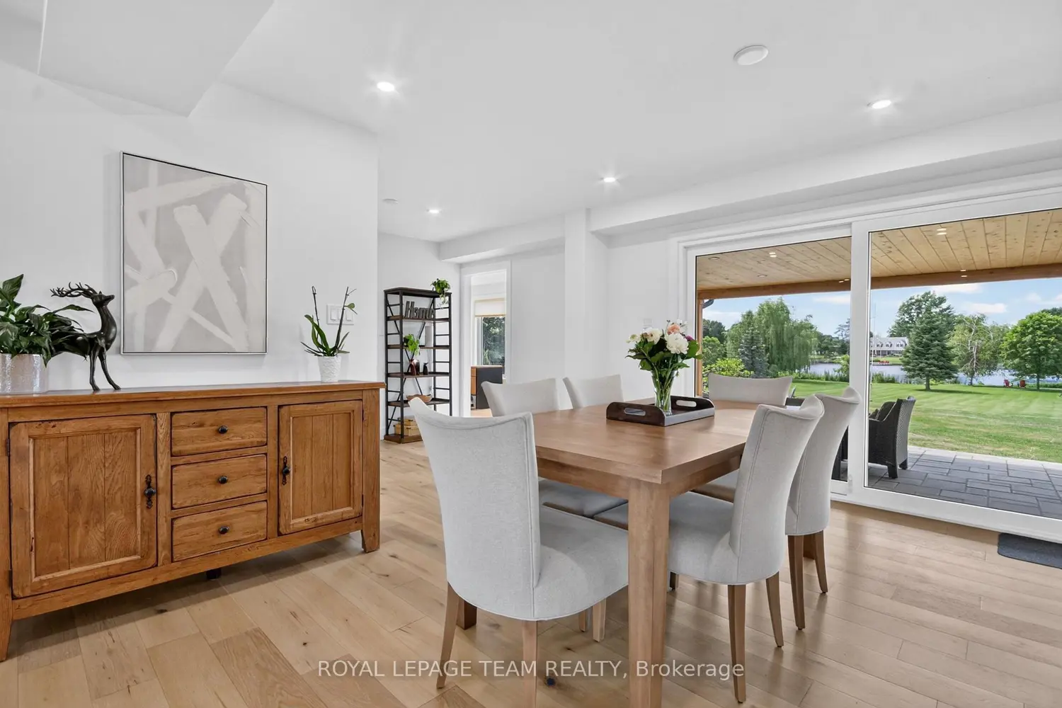 2710 River Road photo 5