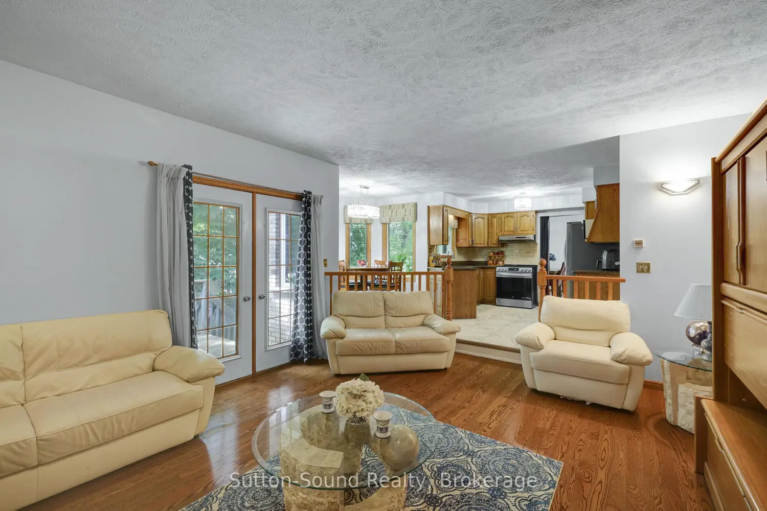460 8Th Avenue photo 4
