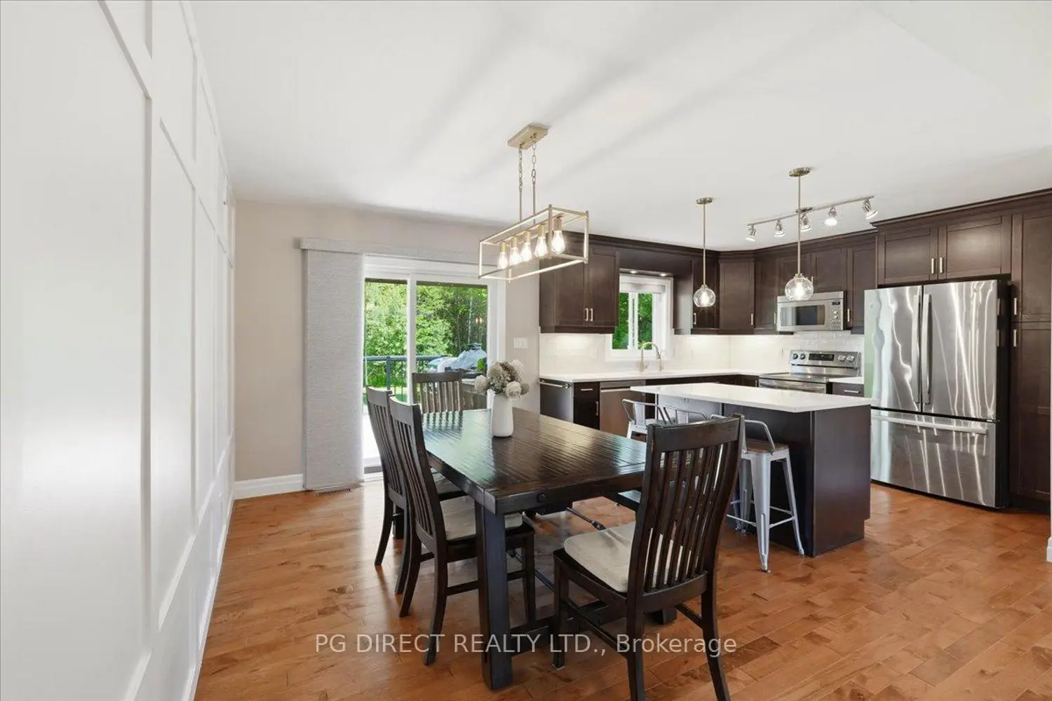 49 Whispering Woods Drive photo 4