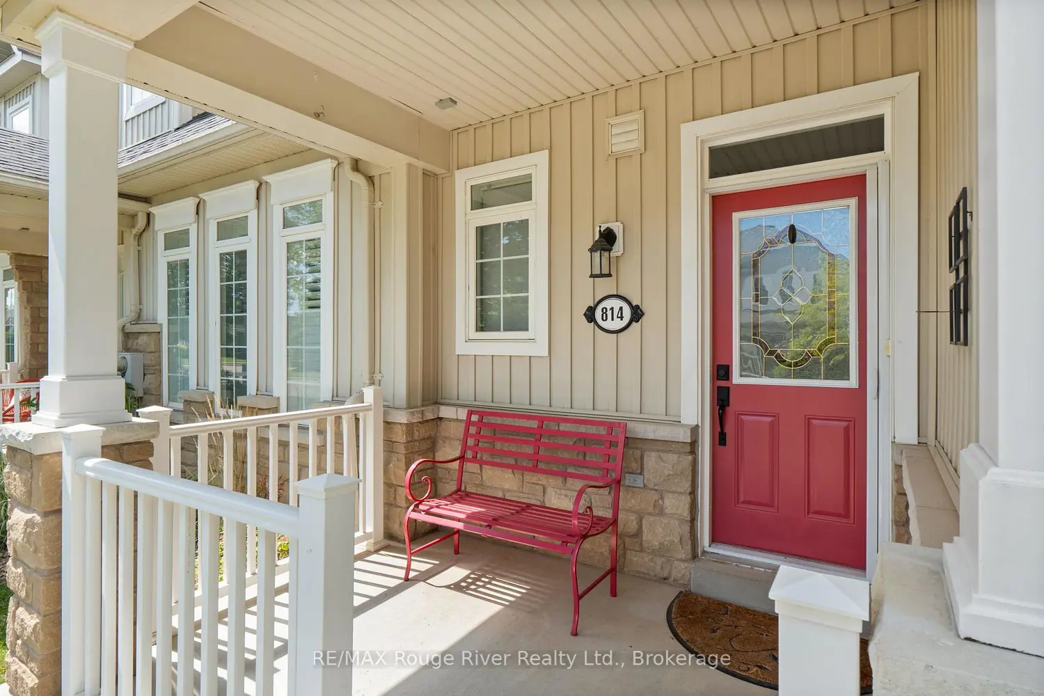 814 Leslie Street photo 2