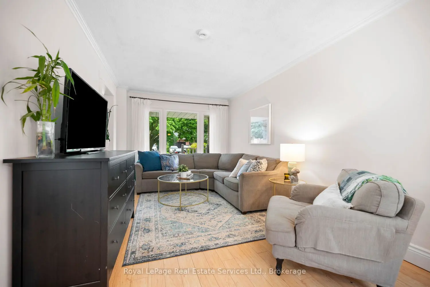 4513 Ivy Gardens Crescent