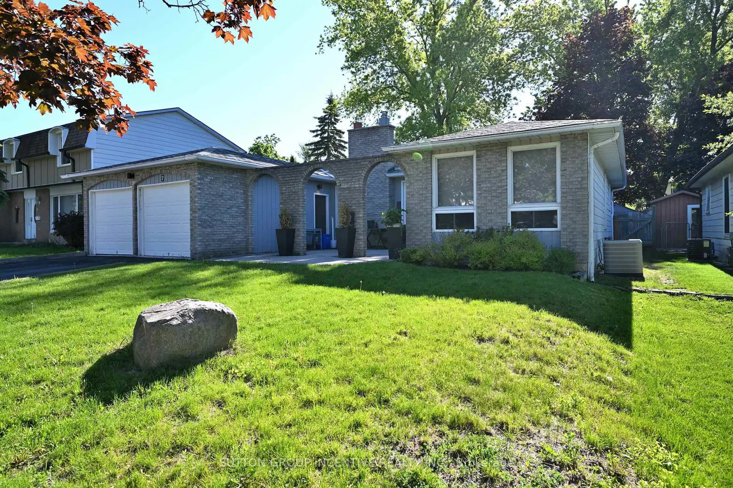 7 Huron Street photo 2