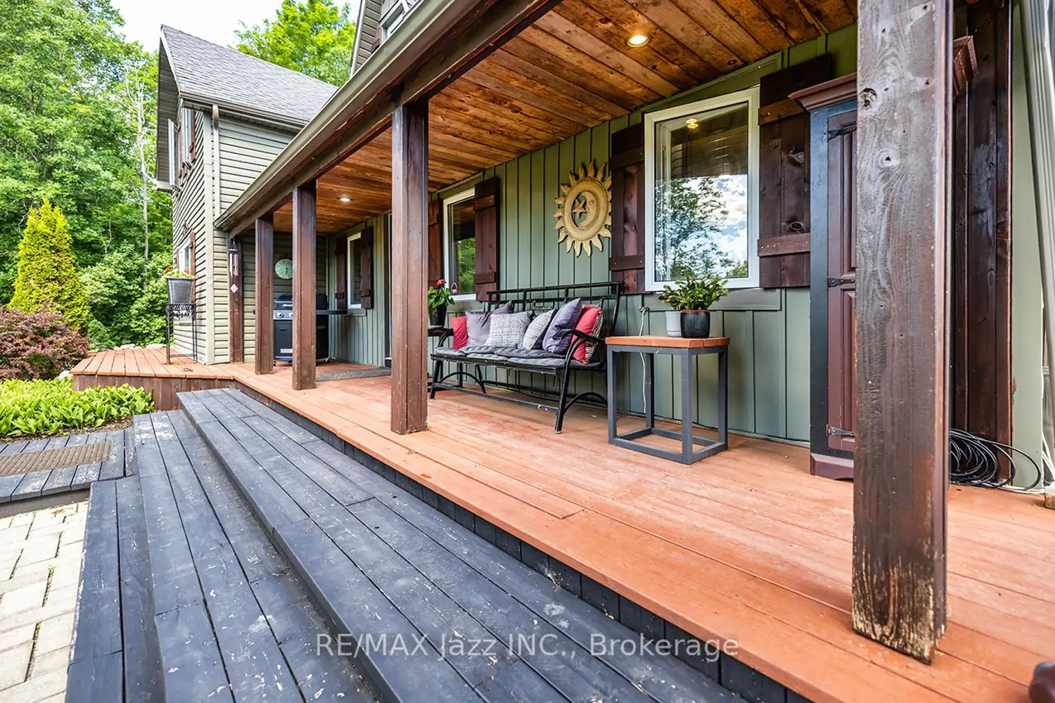 641 Enright Road photo 3