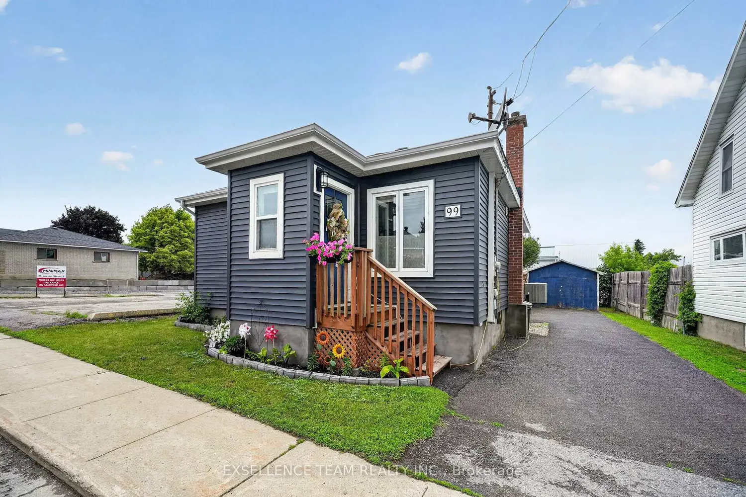99 Lochiel Street photo 2