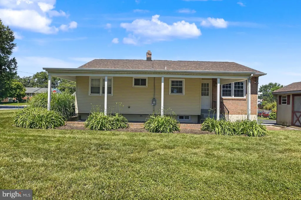 105 Macarthur Drive, Wilmington, DE 19804 photo 3