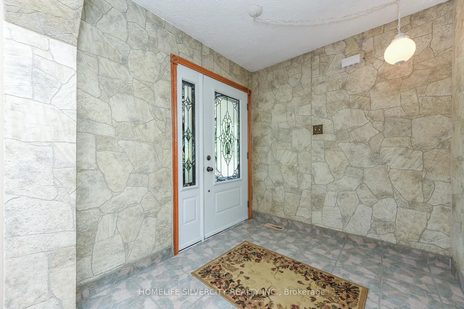 7378 Bybrook Drive photo 5