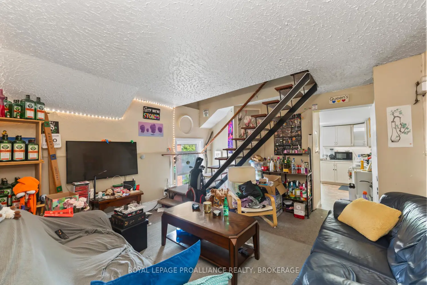 325 Johnson Street photo 5