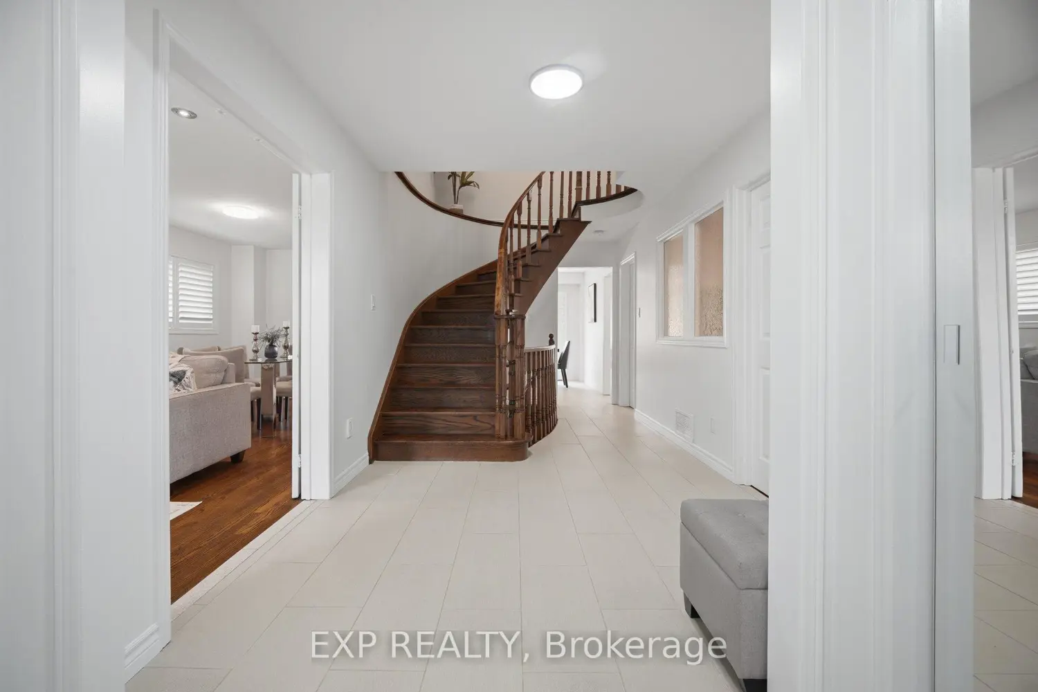 70 Embassy Drive photo 2