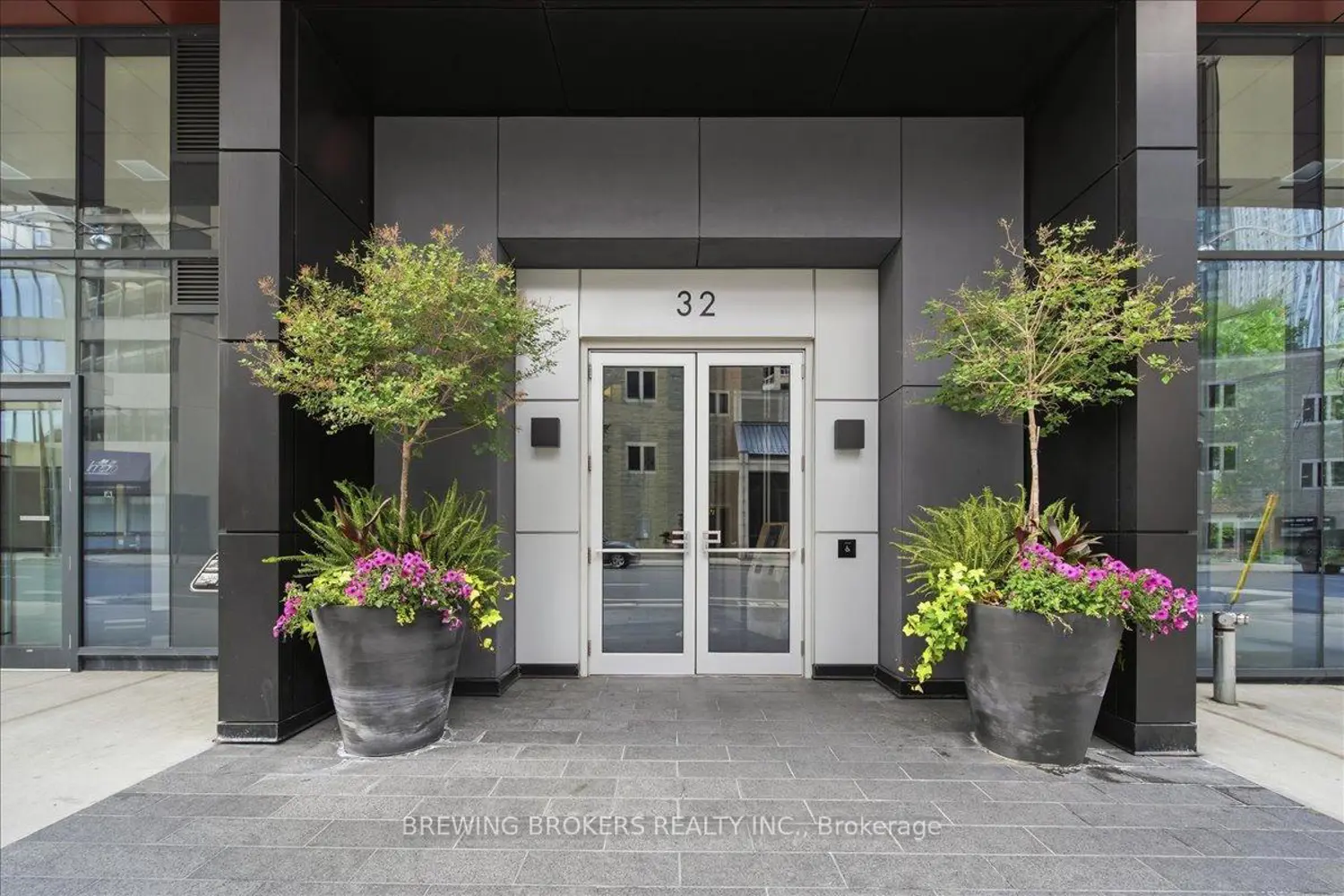 32 Davenport Road 416