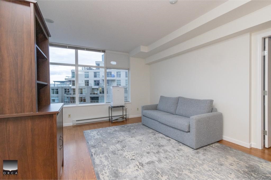 707-9232 University Crescent, Burnaby, BC, V5A 0C8 photo 2