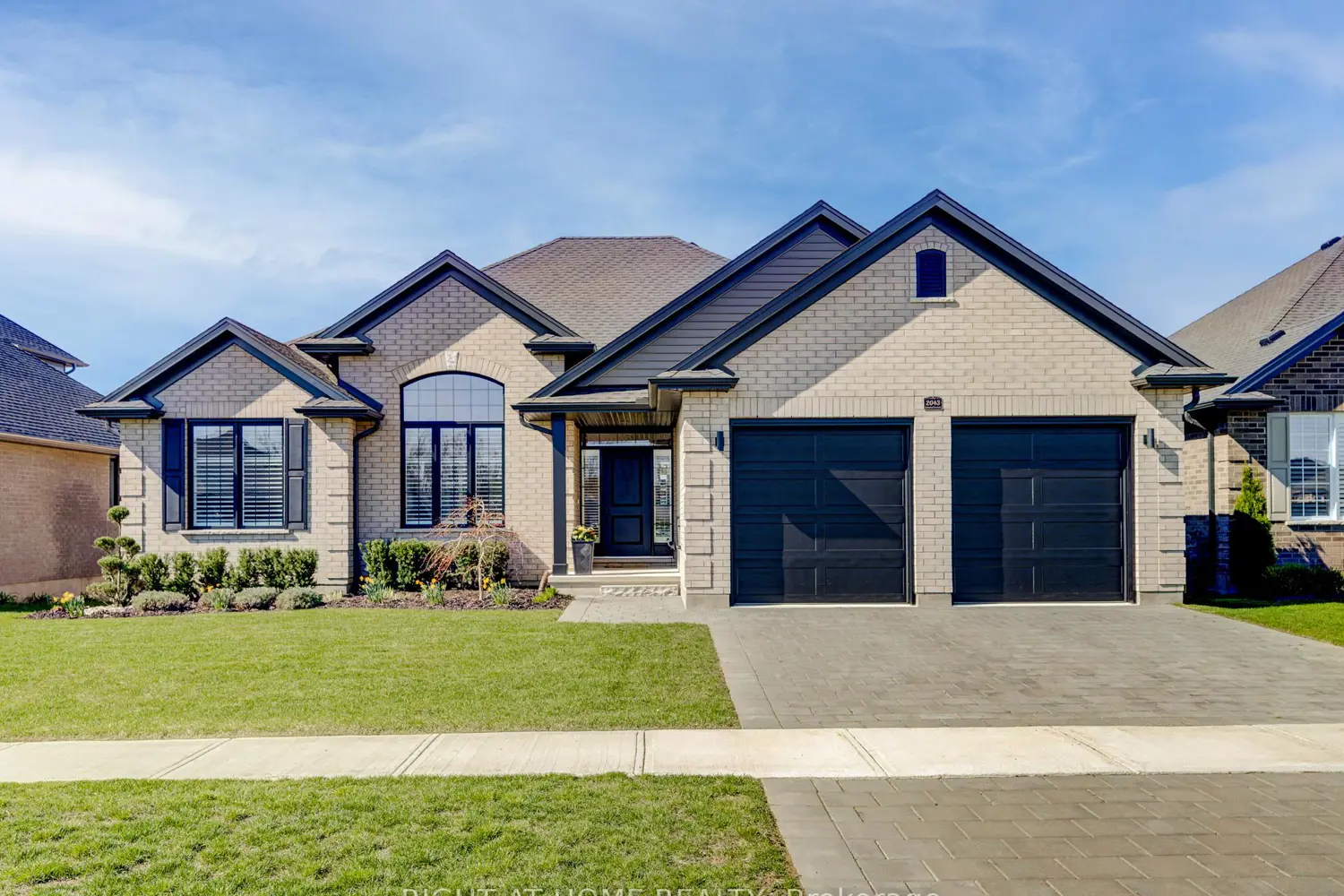 2043 Lockwood Crescent