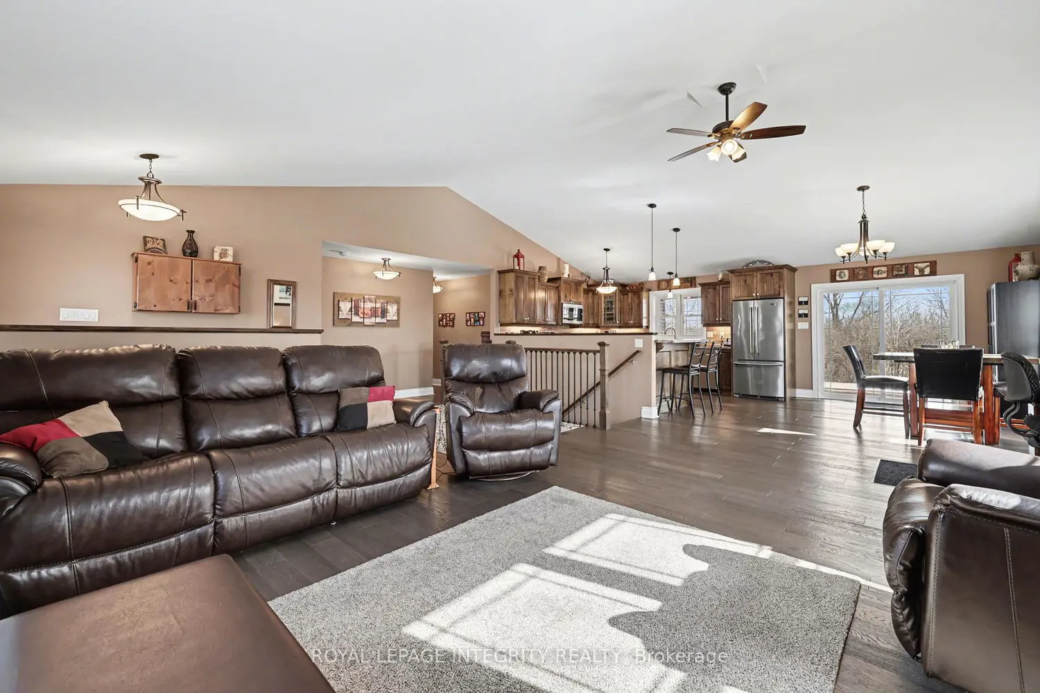 165 Bristow Drive photo 4