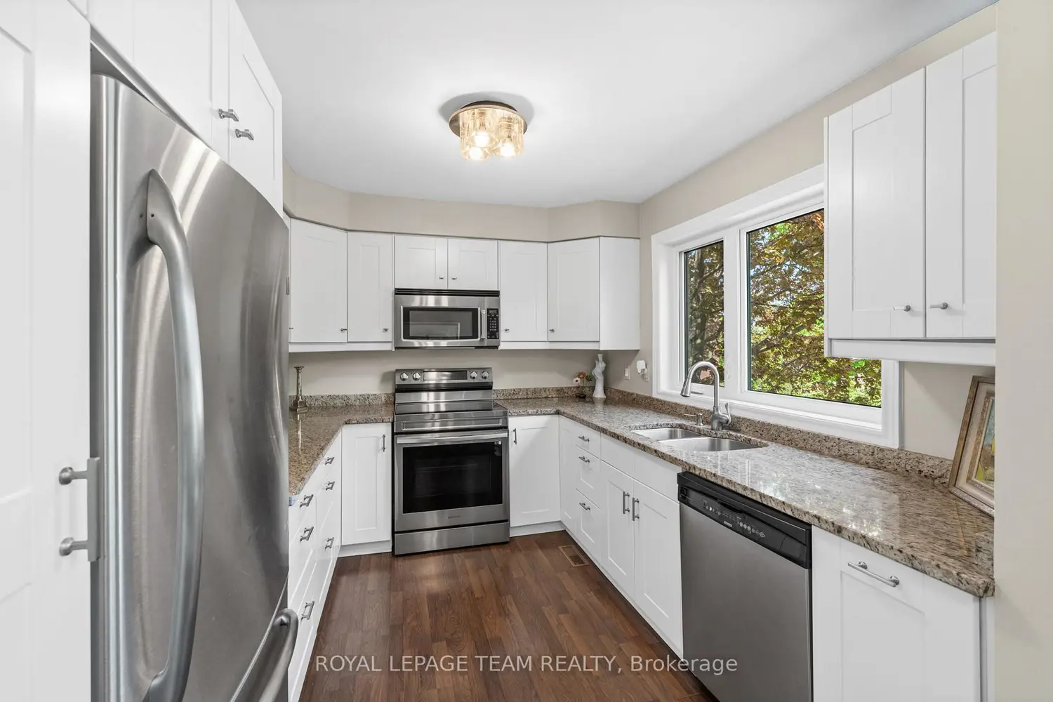 625 Richmond Road 6 photo 4
