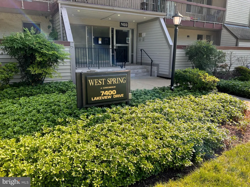 7400 Lakeview Drive Unit N203, Bethesda, MD 20817