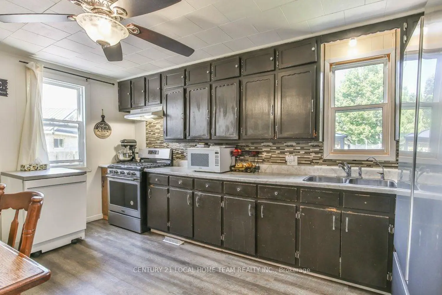 6735 Richmond Road photo 3